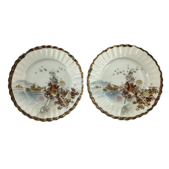 Lot of 5 Japanese Kutani Porcelain Plates Scalloped Edge w/ Black Gold Trim - Picture 2 of 13